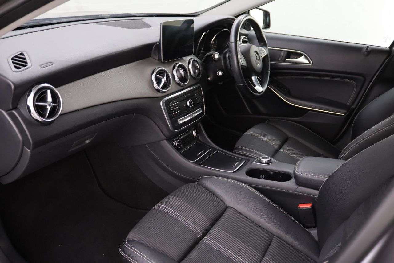 2019 MERCEDES-BENZ GLA CLASS 2019 MERCEDES-BENZ GLA CLASS