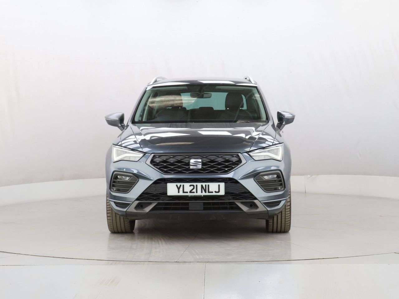 A 2021 SEAT ATECA 1.5 TSI EVO FR Sport SUV 5dr Petrol DSG Euro 6 (s/s) (150 ps) A 2021 SEAT ATECA 1.5 TSI EVO FR Sport SUV 5dr Petrol DSG Euro 6 (s/s) (150 ps)