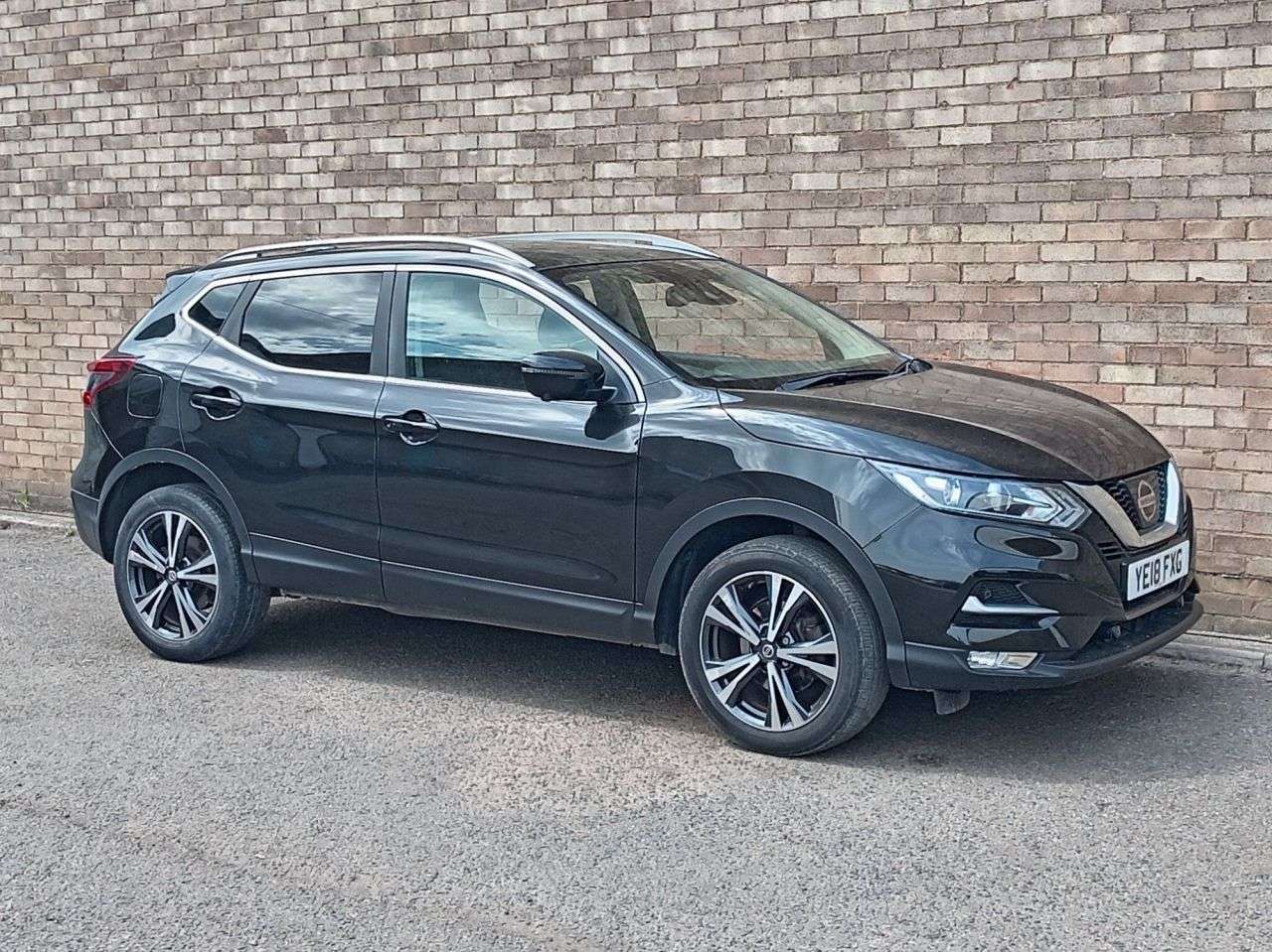 A 2018 NISSAN QASHQAI 1.5 dCi N-Connecta SUV 5dr Diesel Manual Euro 6 (s/s) (110 ps) A 2018 NISSAN QASHQAI 1.5 dCi N-Connecta SUV 5dr Diesel Manual Euro 6 (s/s) (110 ps)