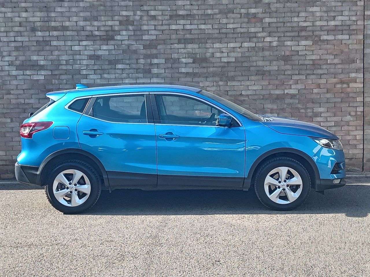 A 2020 NISSAN QASHQAI 1.3 DIG-T Acenta Premium SUV 5dr Petrol DCT Auto Euro 6 (s/s) (160 ps) A 2020 NISSAN QASHQAI 1.3 DIG-T Acenta Premium SUV 5dr Petrol DCT Auto Euro 6 (s/s) (160 ps)