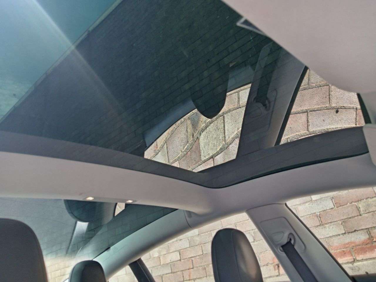 A 2022 TESLA MODEL 3 Standard Range Plus Saloon 4dr Electric Auto RWD (241 bhp) A 2022 TESLA MODEL 3 Standard Range Plus Saloon 4dr Electric Auto RWD (241 bhp)