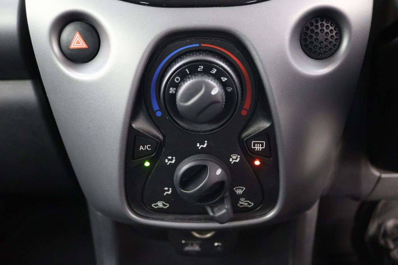 2019 TOYOTA AYGO 2019 TOYOTA AYGO