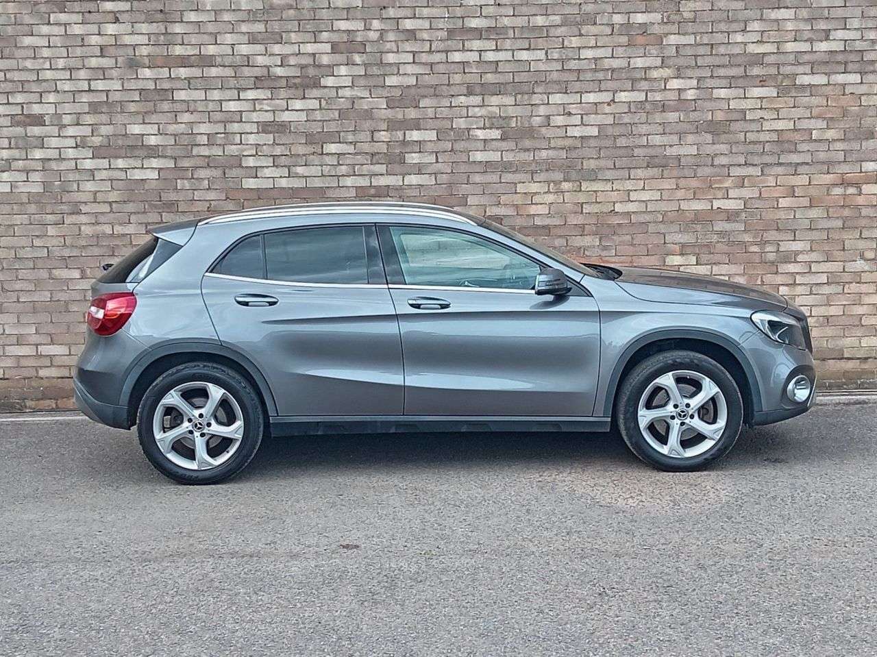 A 2017 MERCEDES-BENZ GLA CLASS 2.0 GLA250 Sport SUV 5dr Petrol 7G-DCT 4MATIC Euro 6 (s/s) (211 ps) A 2017 MERCEDES-BENZ GLA CLASS 2.0 GLA250 Sport SUV 5dr Petrol 7G-DCT 4MATIC Euro 6 (s/s) (211 ps)