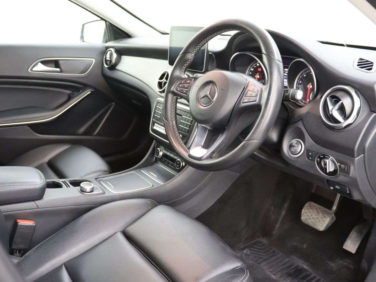 2017 MERCEDES-BENZ GLA CLASS 2017 MERCEDES-BENZ GLA CLASS