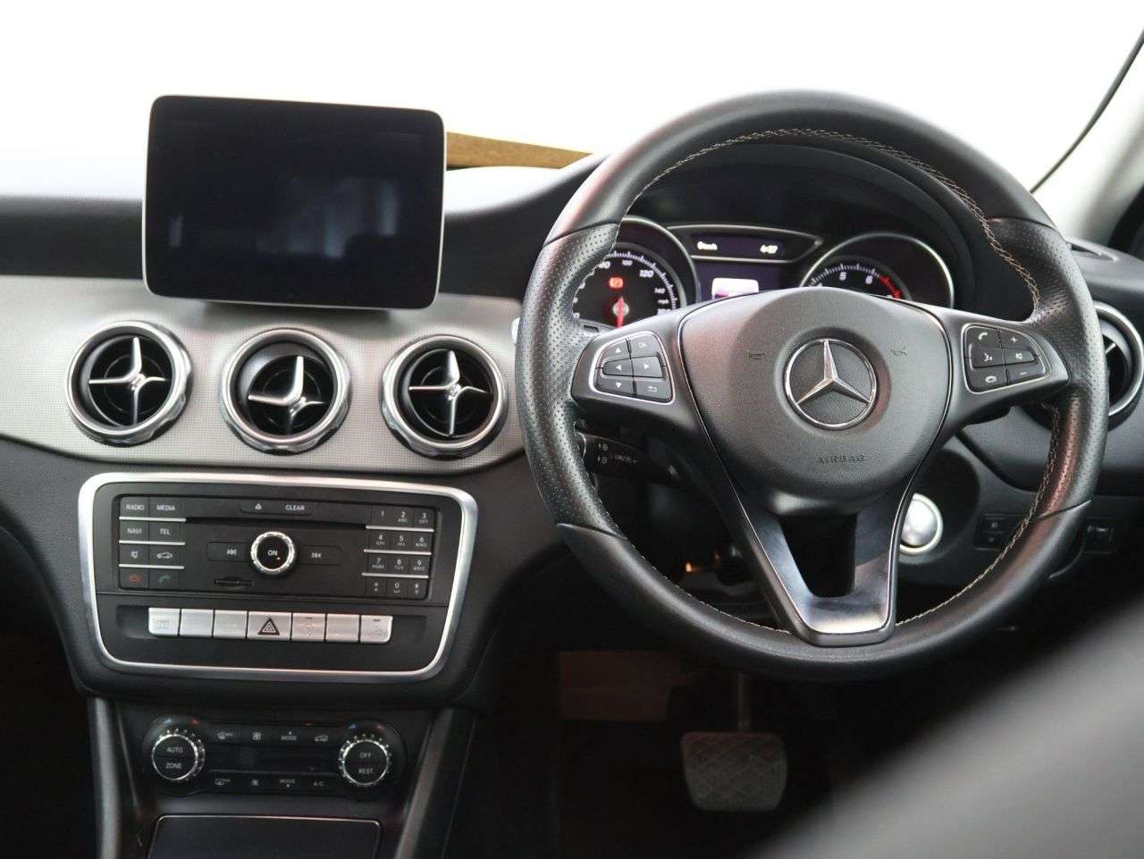 2017 MERCEDES-BENZ GLA CLASS 2017 MERCEDES-BENZ GLA CLASS