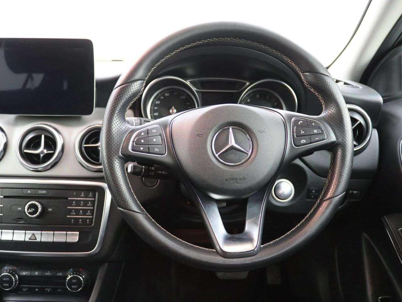 2017 MERCEDES-BENZ GLA CLASS 2017 MERCEDES-BENZ GLA CLASS
