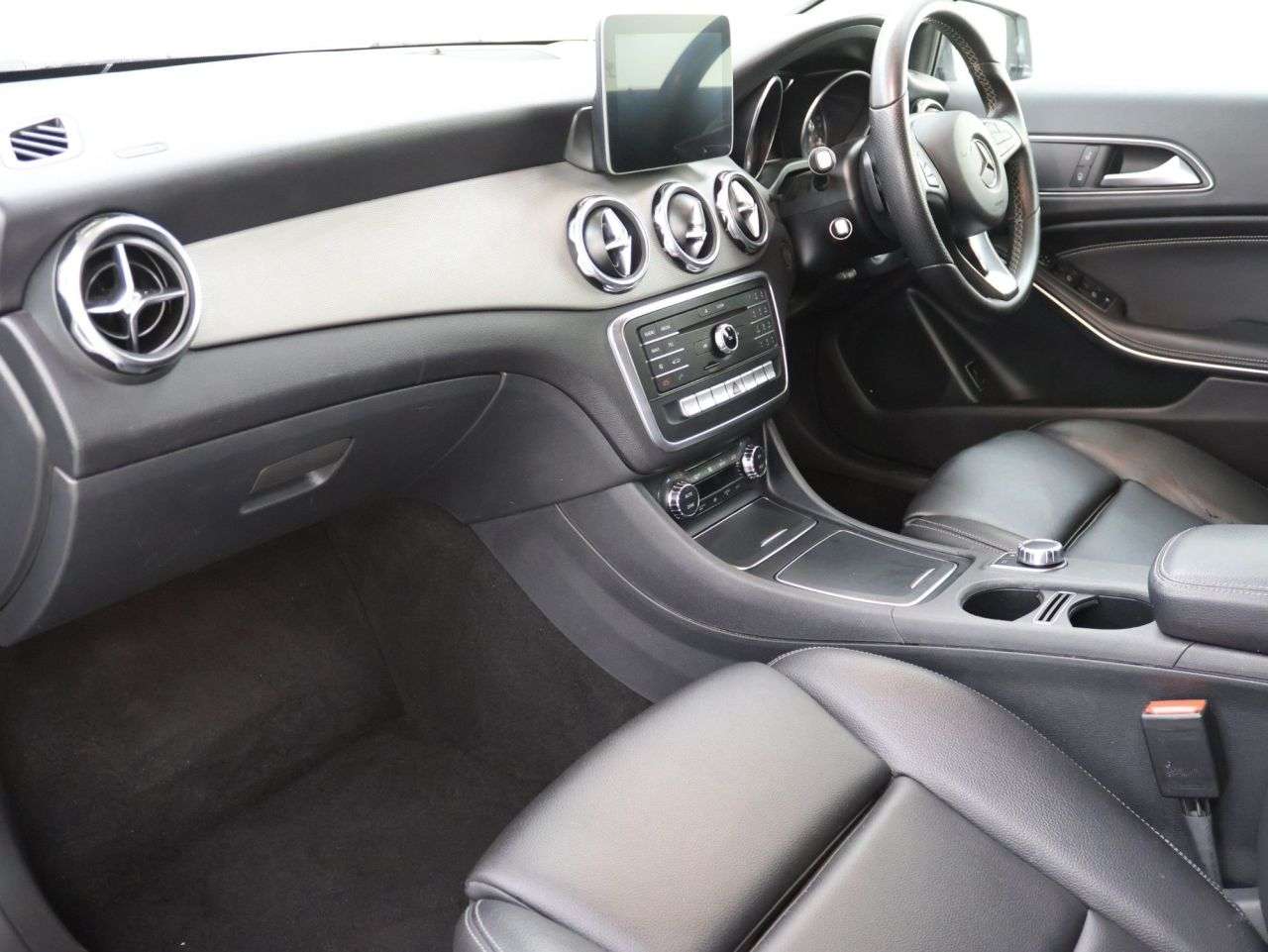 2017 MERCEDES-BENZ GLA CLASS 2017 MERCEDES-BENZ GLA CLASS
