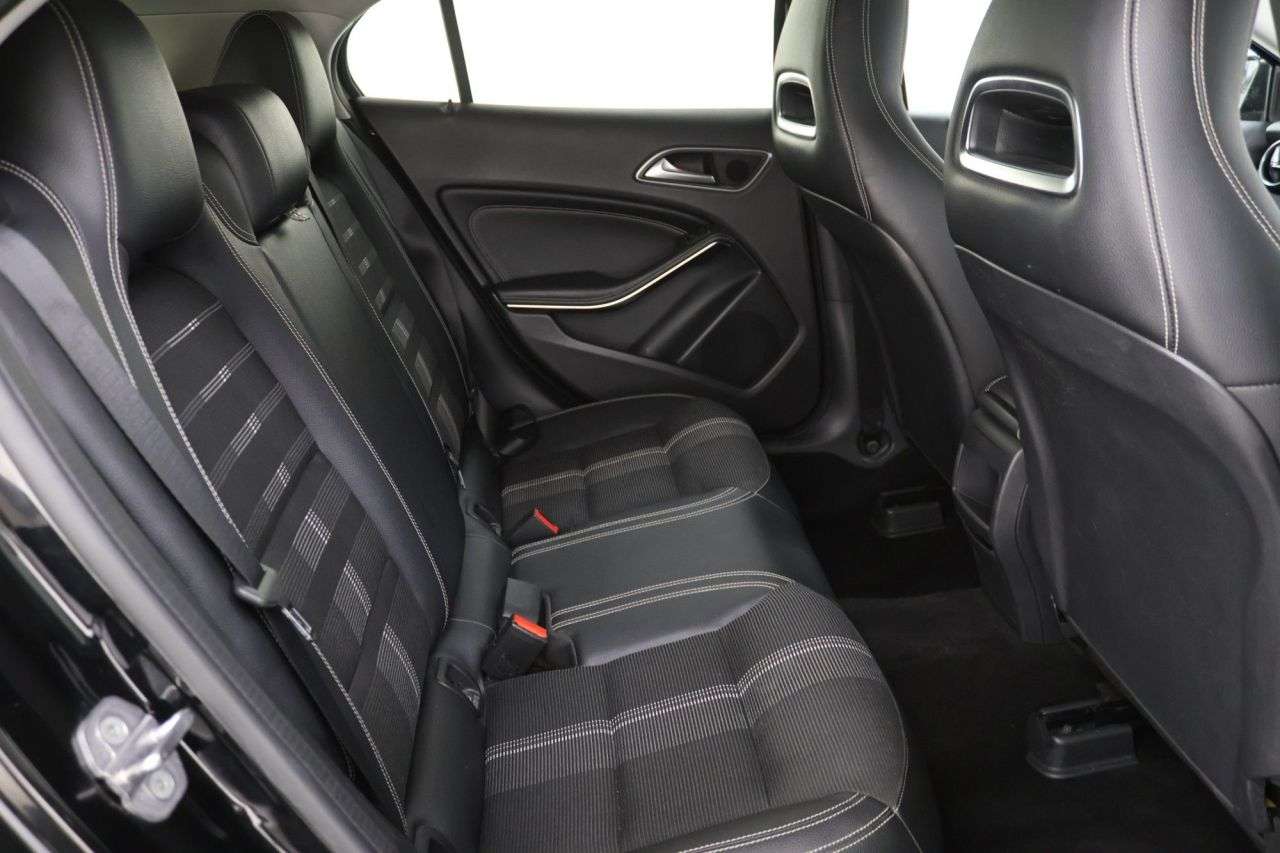 2020 MERCEDES-BENZ GLA CLASS 2020 MERCEDES-BENZ GLA CLASS