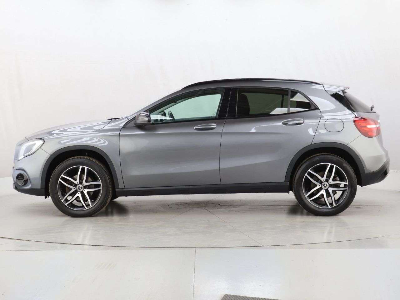 2019 MERCEDES-BENZ GLA CLASS 2019 MERCEDES-BENZ GLA CLASS