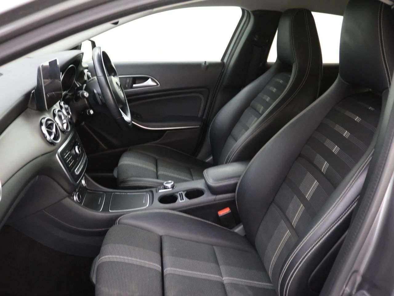 2019 MERCEDES-BENZ GLA CLASS 2019 MERCEDES-BENZ GLA CLASS