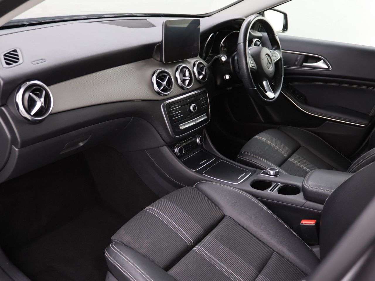 2019 MERCEDES-BENZ GLA CLASS 2019 MERCEDES-BENZ GLA CLASS
