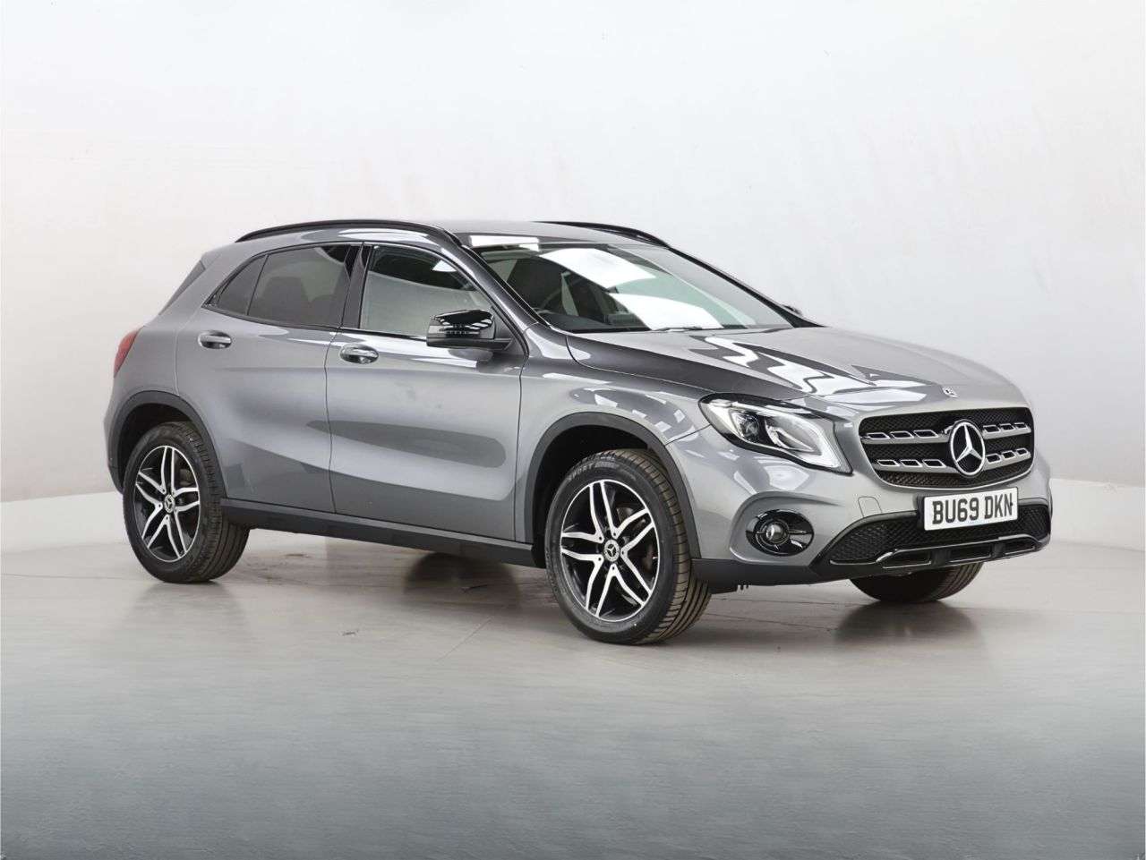 A 2019 MERCEDES-BENZ GLA CLASS 1.6 GLA180 GPF Urban Edition SUV 5dr Petrol 7G-DCT Euro 6 (s/s) (122 ps) A 2019 MERCEDES-BENZ GLA CLASS 1.6 GLA180 GPF Urban Edition SUV 5dr Petrol 7G-DCT Euro 6 (s/s) (122 ps)