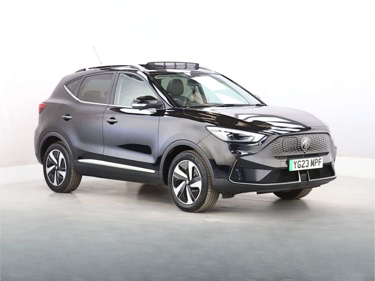A 2023 MG MG ZS 72.6kWh Trophy Long Range SUV 5dr Electric Auto (156 ps) A 2023 MG MG ZS 72.6kWh Trophy Long Range SUV 5dr Electric Auto (156 ps)