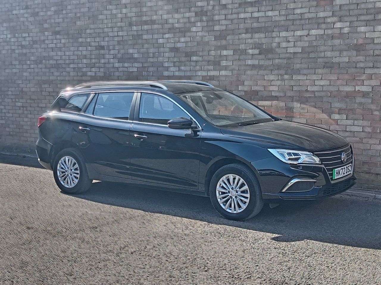 A 2023 MG MG 5 61.1kWh Exclusive Long Range Estate 5dr Electric Auto (156 ps) A 2023 MG MG 5 61.1kWh Exclusive Long Range Estate 5dr Electric Auto (156 ps)