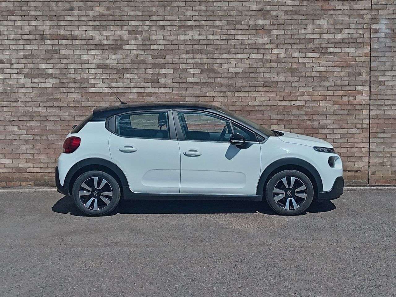 A 2019 CITROEN C3 1.2 PureTech Feel Hatchback 5dr Petrol Manual Euro 6 (68 ps) A 2019 CITROEN C3 1.2 PureTech Feel Hatchback 5dr Petrol Manual Euro 6 (68 ps)