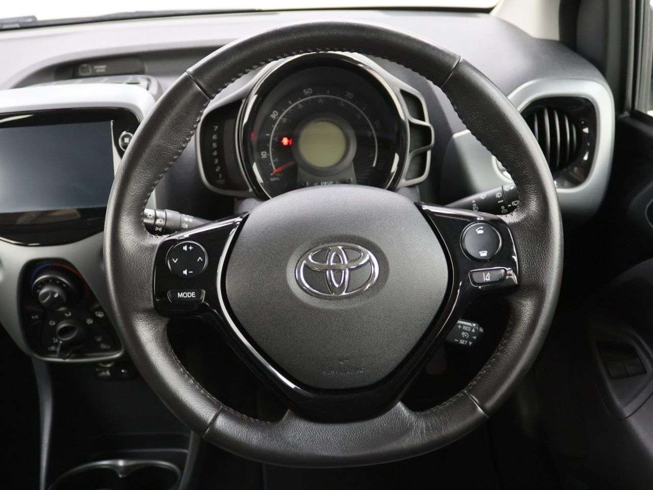 2021 TOYOTA AYGO 2021 TOYOTA AYGO