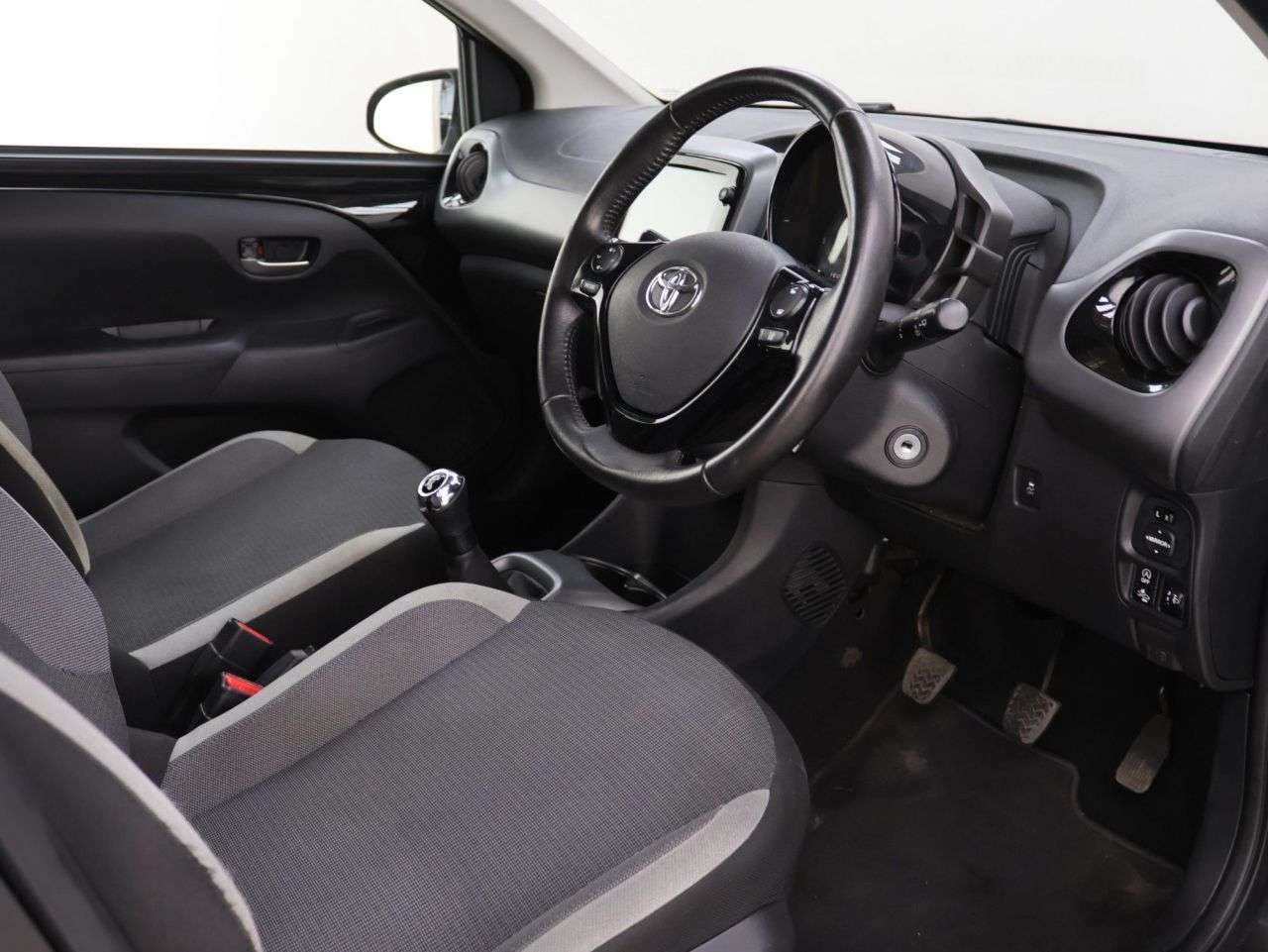 2022 TOYOTA AYGO 2022 TOYOTA AYGO