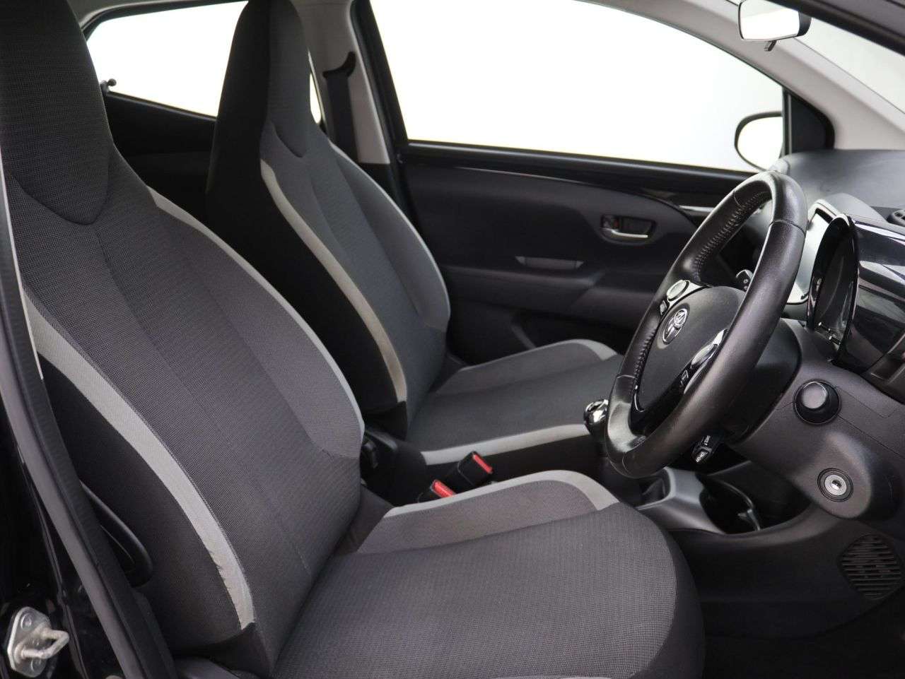 2022 TOYOTA AYGO 2022 TOYOTA AYGO