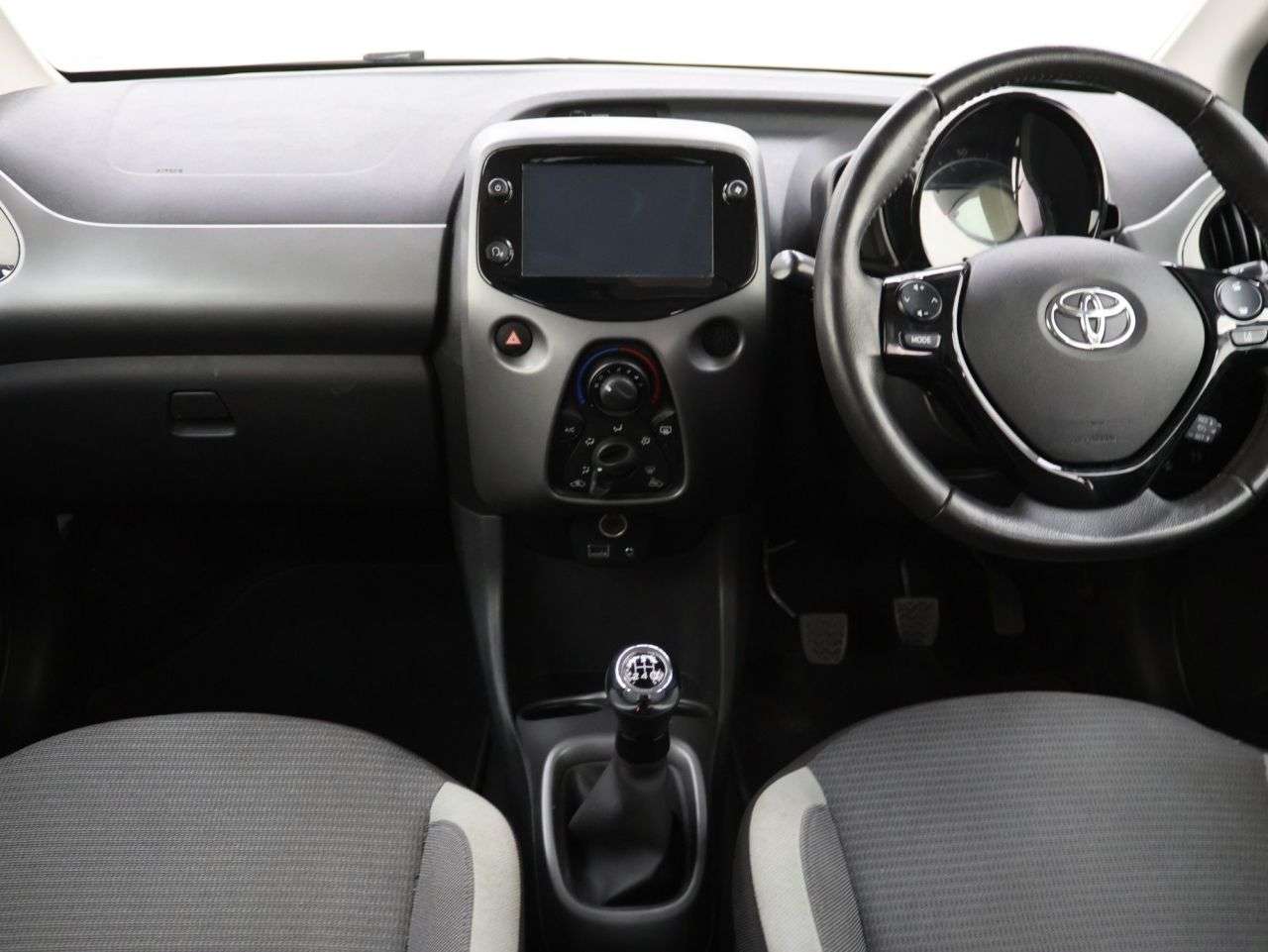 2022 TOYOTA AYGO 2022 TOYOTA AYGO