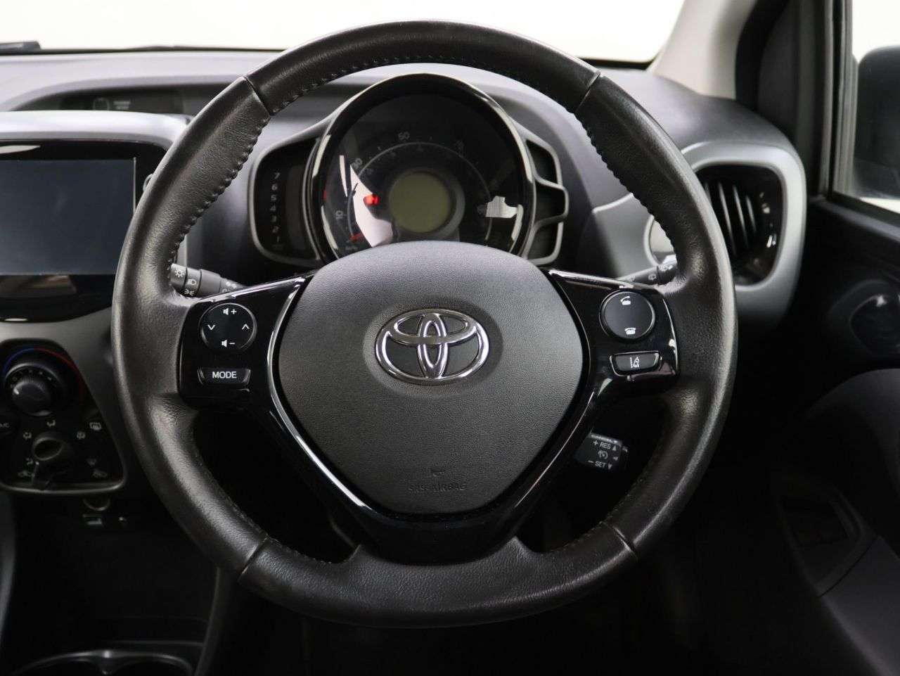 2022 TOYOTA AYGO 2022 TOYOTA AYGO