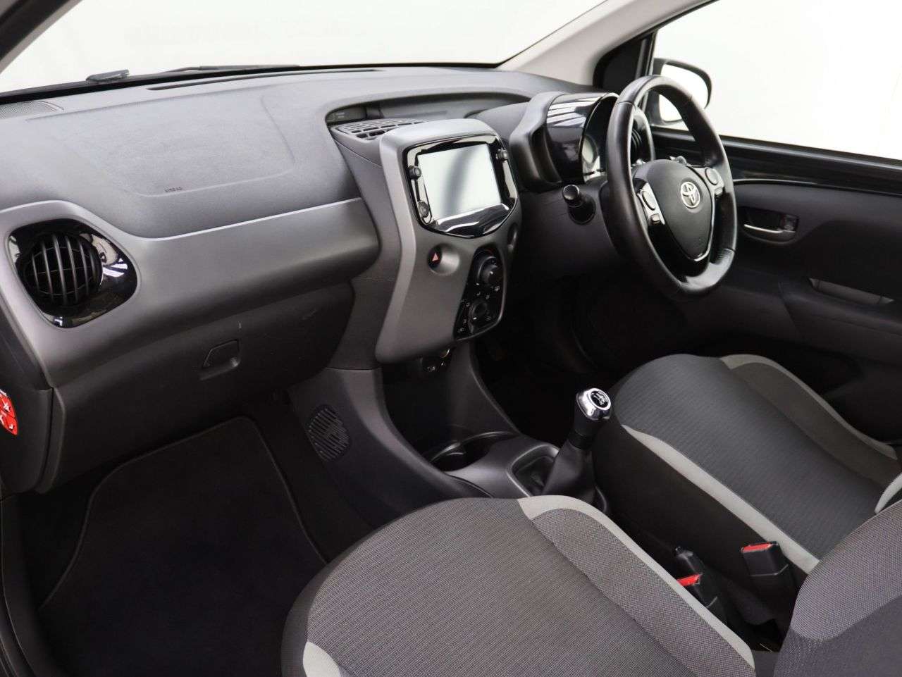2022 TOYOTA AYGO 2022 TOYOTA AYGO