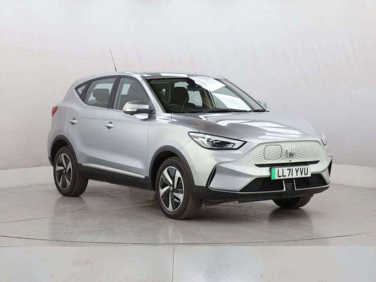 A 2022 MG MG ZS 51.1kWh SE SUV 5dr Electric Auto (176 ps) A 2022 MG MG ZS 51.1kWh SE SUV 5dr Electric Auto (176 ps)
