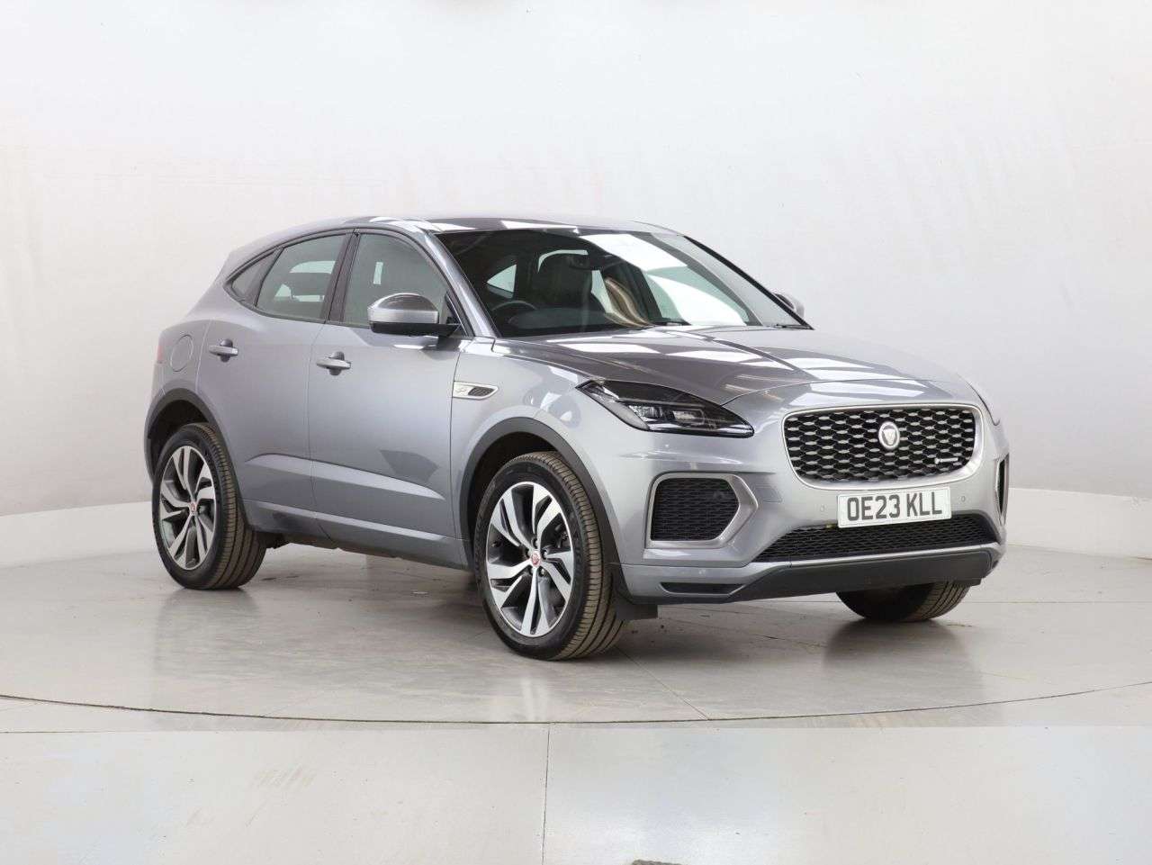A 2023 JAGUAR E-PACE 1.5 P300e 11.5kWh R-Dynamic HSE SUV 5dr Petrol Plug-in Hybrid Auto AWD Euro A 2023 JAGUAR E-PACE 1.5 P300e 11.5kWh R-Dynamic HSE SUV 5dr Petrol Plug-in Hybrid Auto AWD Euro