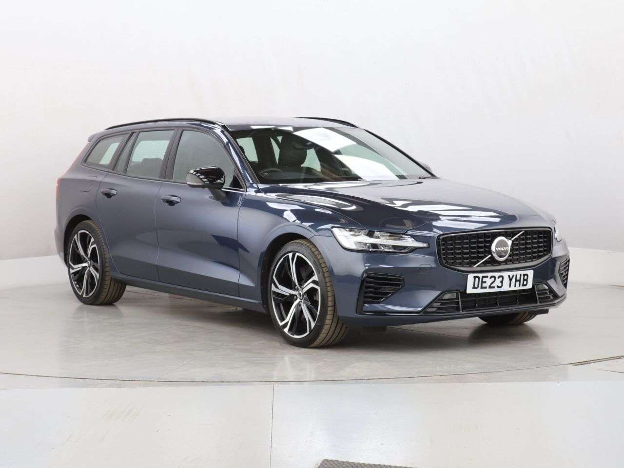 A 2023 VOLVO V60 2.0 T6 Recharge 18.8kWh Plus Estate 5dr Petrol Plug-in Hybrid Auto AWD Euro A 2023 VOLVO V60 2.0 T6 Recharge 18.8kWh Plus Estate 5dr Petrol Plug-in Hybrid Auto AWD Euro