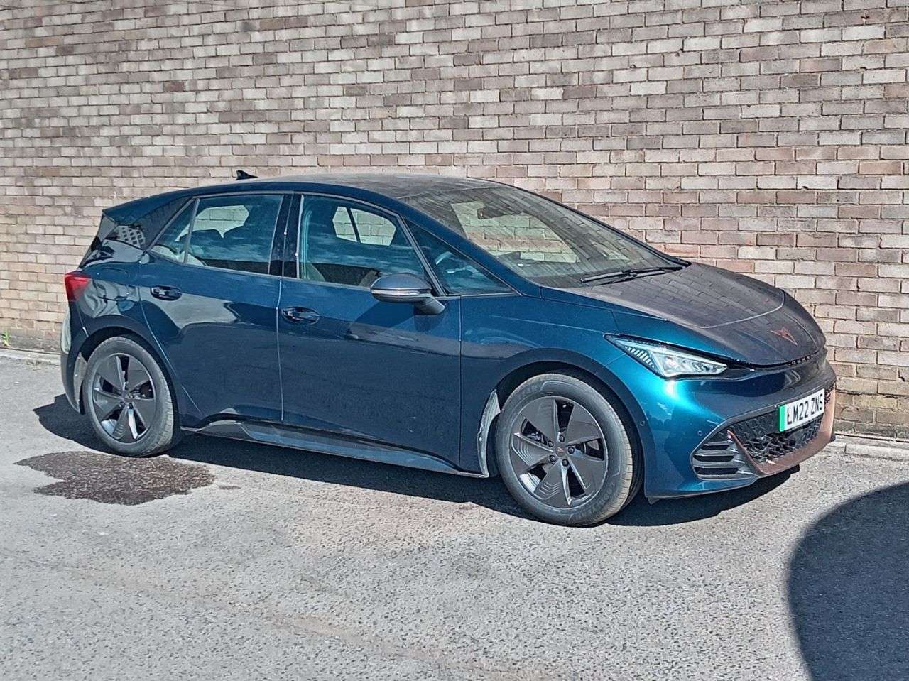 A 2022 CUPRA BORN 58kWh V1 Hatchback 5dr Electric Auto (204 ps) A 2022 CUPRA BORN 58kWh V1 Hatchback 5dr Electric Auto (204 ps)