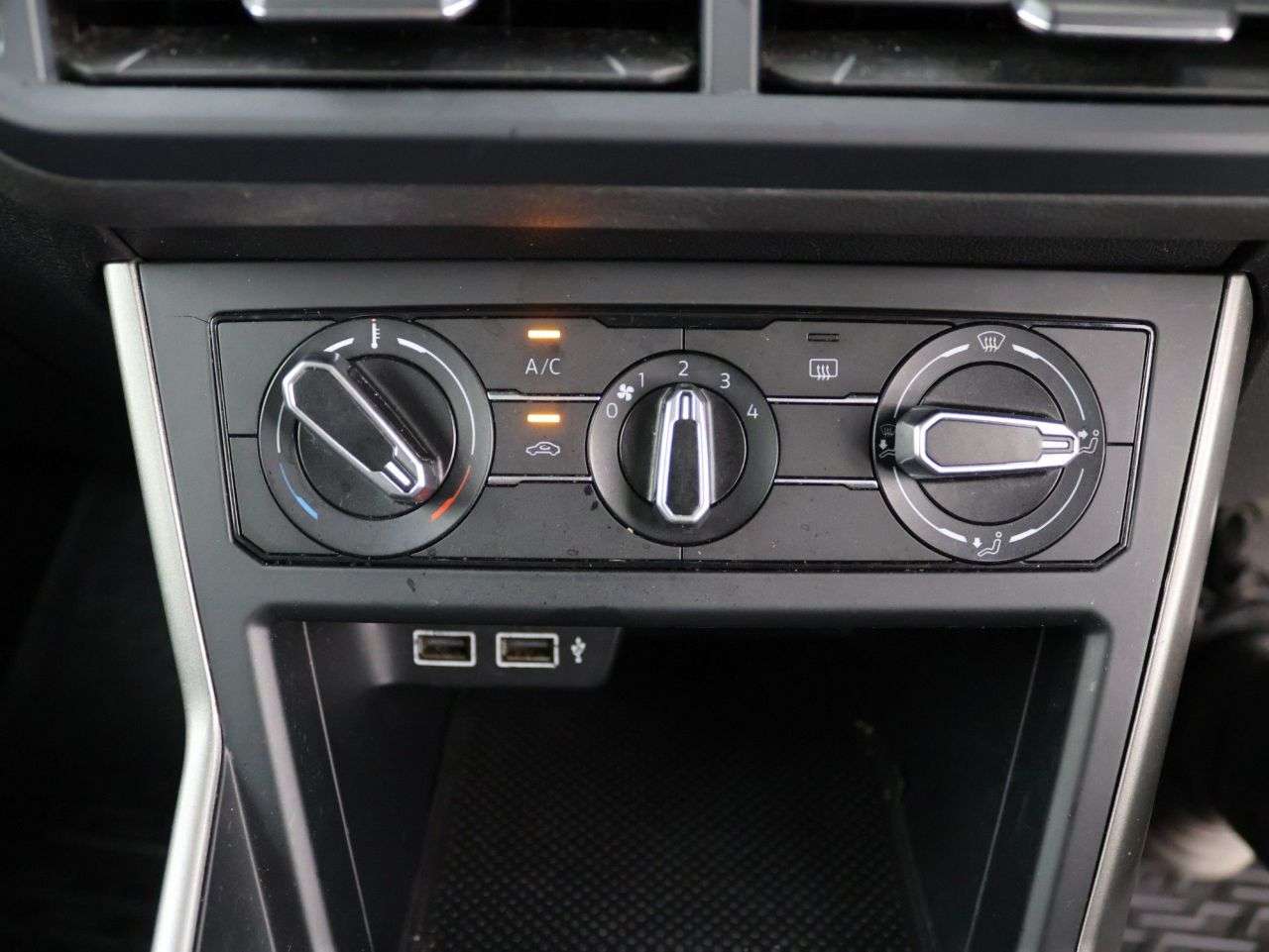 2019 VOLKSWAGEN POLO 2019 VOLKSWAGEN POLO