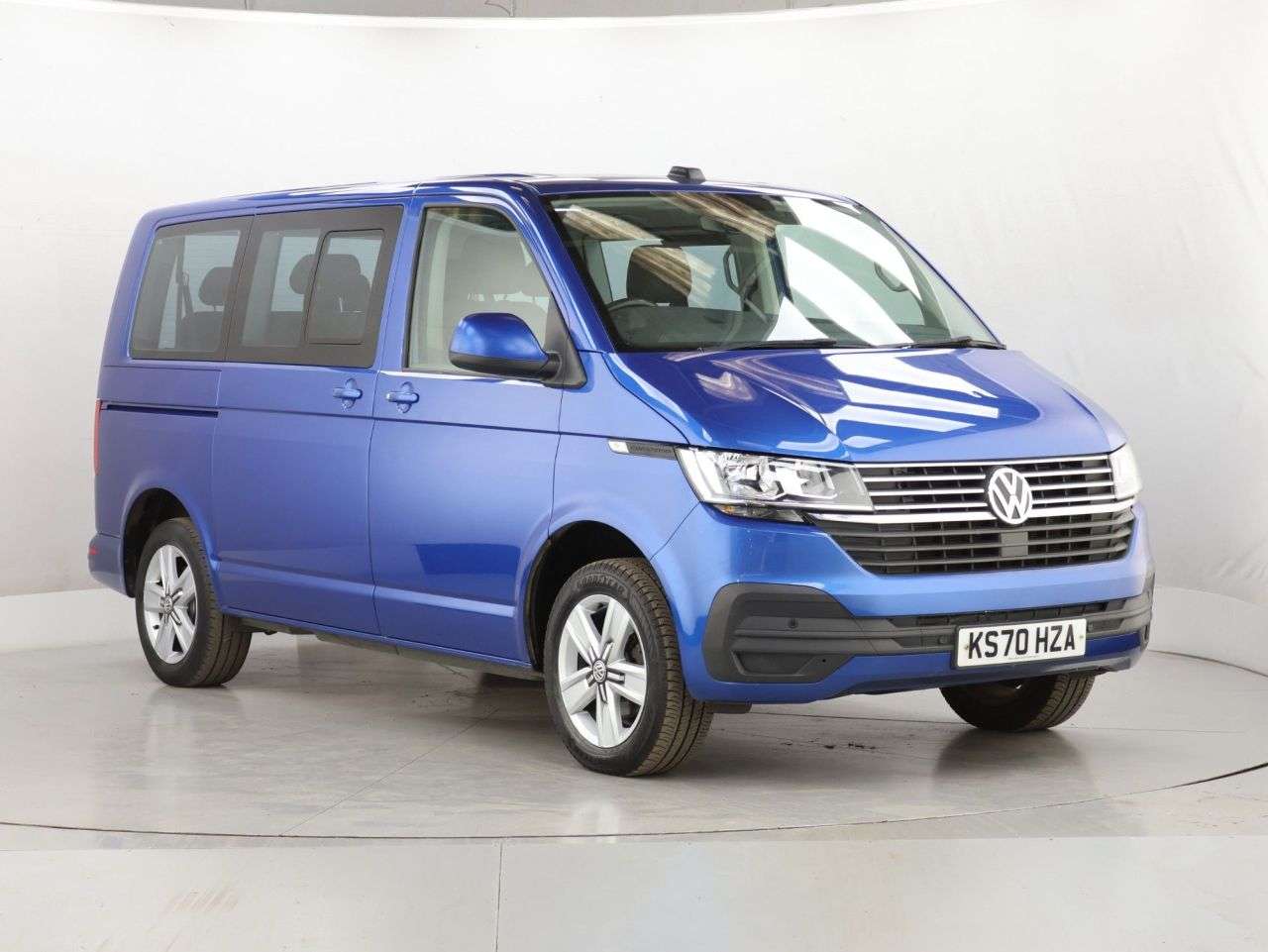 A 2021 VOLKSWAGEN TRANSPORTER SHUTTLE 2.0 TDI SE Minibus Double Cab 5dr Diesel DSG SWB Euro 6 (s/s) (150 ps) A 2021 VOLKSWAGEN TRANSPORTER SHUTTLE 2.0 TDI SE Minibus Double Cab 5dr Diesel DSG SWB Euro 6 (s/s) (150 ps)