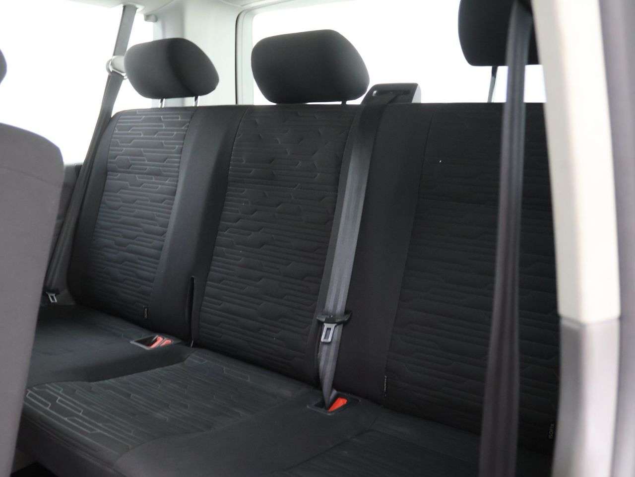 2021 VOLKSWAGEN TRANSPORTER SHUTTLE 2021 VOLKSWAGEN TRANSPORTER SHUTTLE