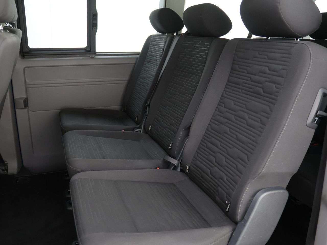 2021 VOLKSWAGEN TRANSPORTER SHUTTLE 2021 VOLKSWAGEN TRANSPORTER SHUTTLE
