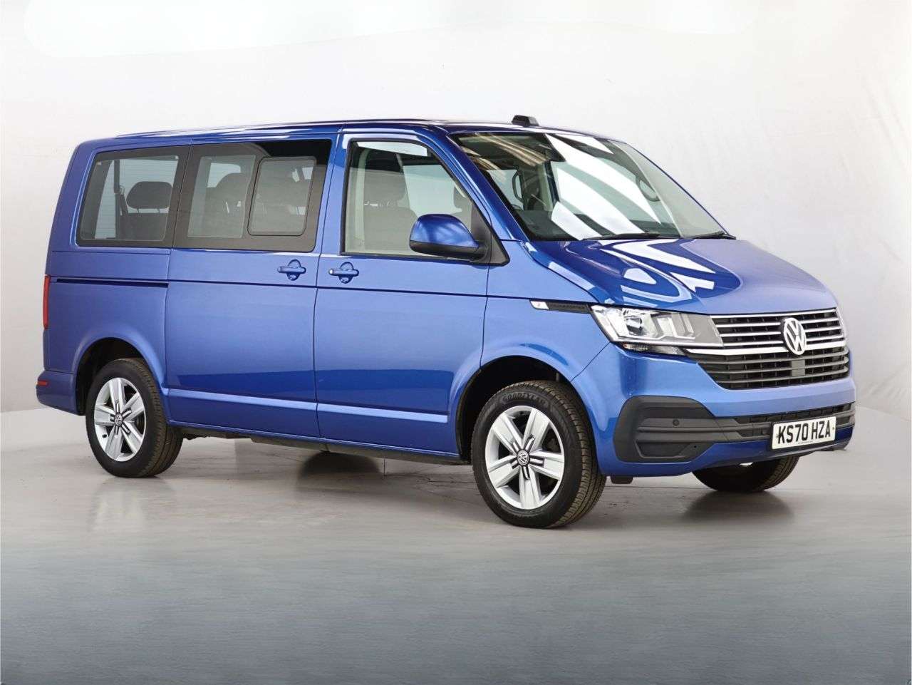 A 2021 VOLKSWAGEN TRANSPORTER SHUTTLE 2.0 TDI SE Minibus Double Cab 5dr Diesel DSG SWB Euro 6 (s/s) (150 ps) A 2021 VOLKSWAGEN TRANSPORTER SHUTTLE 2.0 TDI SE Minibus Double Cab 5dr Diesel DSG SWB Euro 6 (s/s) (150 ps)