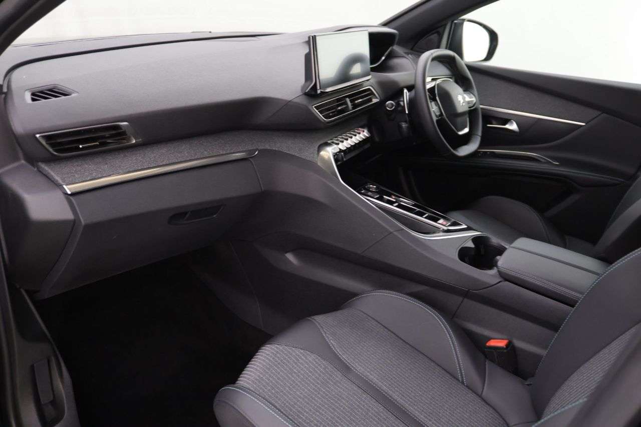 2023 PEUGEOT 5008 2023 PEUGEOT 5008