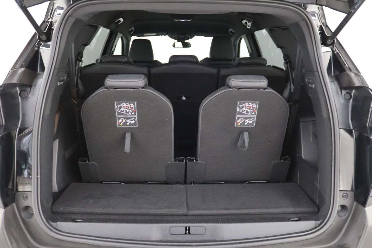 2023 PEUGEOT 5008 2023 PEUGEOT 5008