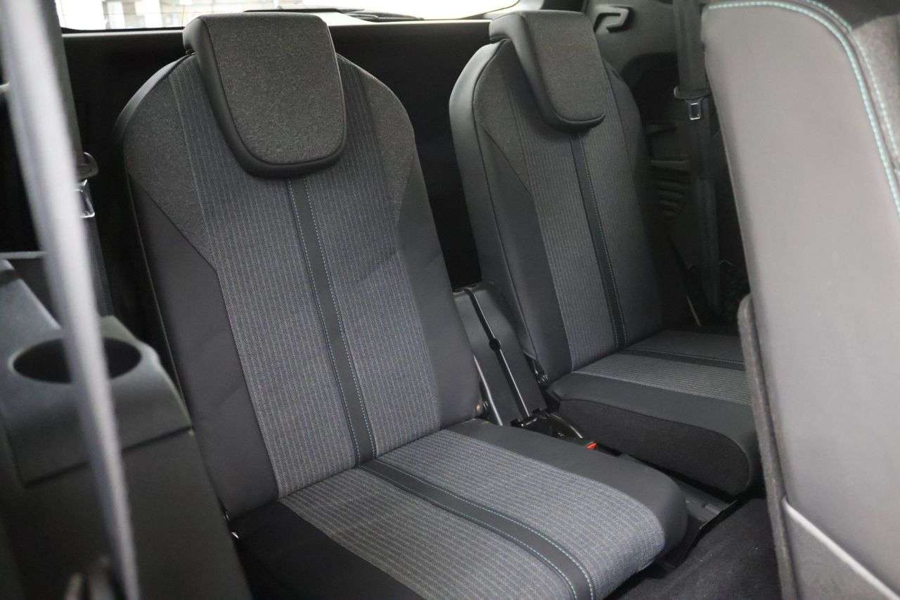 2023 PEUGEOT 5008 2023 PEUGEOT 5008