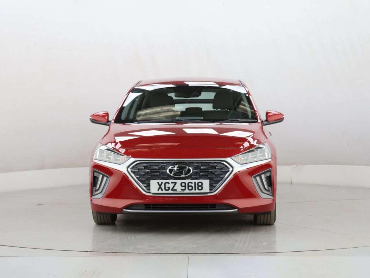 A 2022 HYUNDAI IONIQ 1.6 h-GDi Premium Hatchback 5dr Petrol Hybrid DCT Euro 6 (s/s) (141 ps) A 2022 HYUNDAI IONIQ 1.6 h-GDi Premium Hatchback 5dr Petrol Hybrid DCT Euro 6 (s/s) (141 ps)