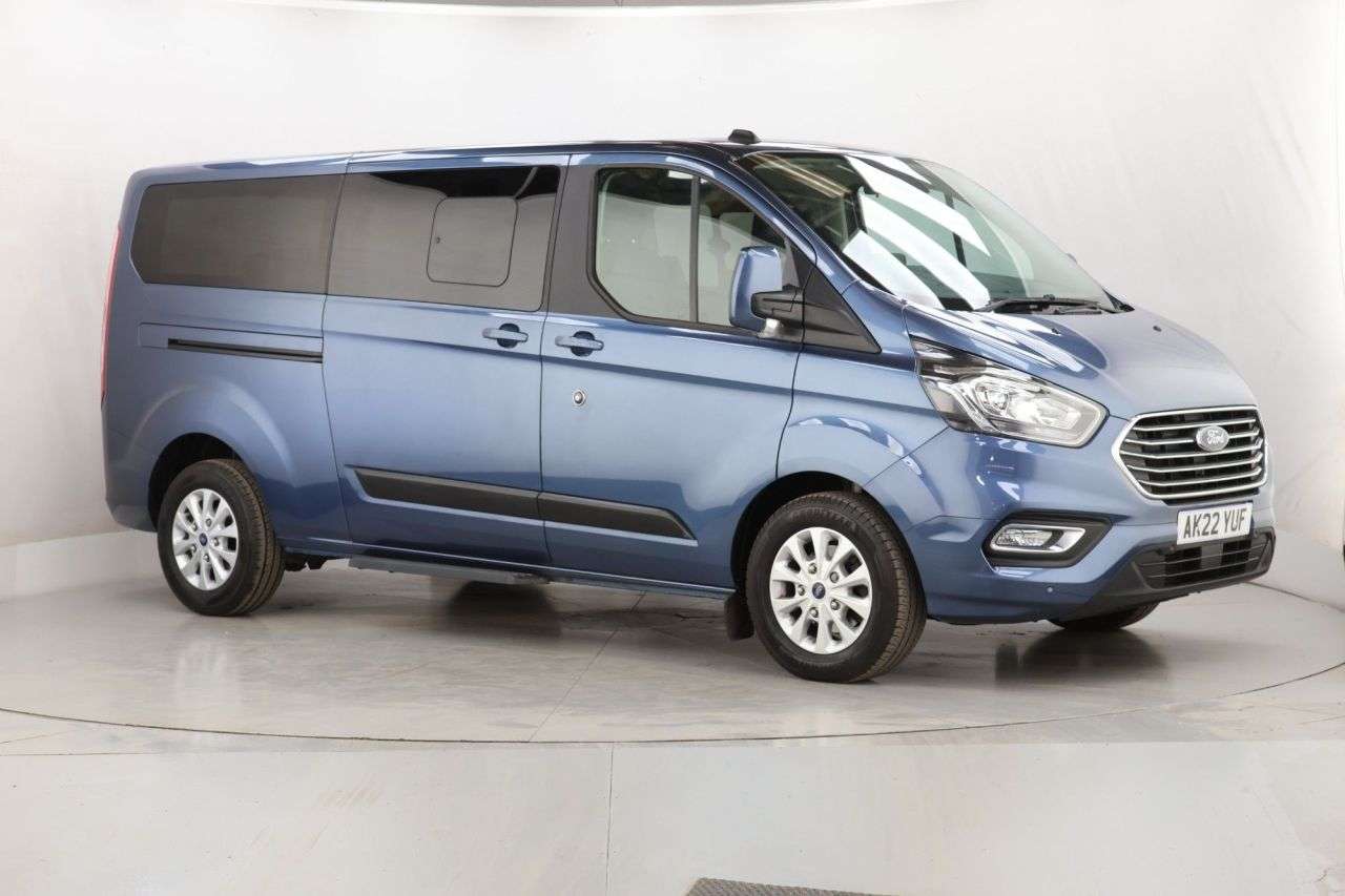 A 2022 FORD TOURNEO CUSTOM 2.0 320 EcoBlue Zetec Minibus Double Cab 5dr Diesel Auto L2 Euro 6 (s/s) (1 A 2022 FORD TOURNEO CUSTOM 2.0 320 EcoBlue Zetec Minibus Double Cab 5dr Diesel Auto L2 Euro 6 (s/s) (1