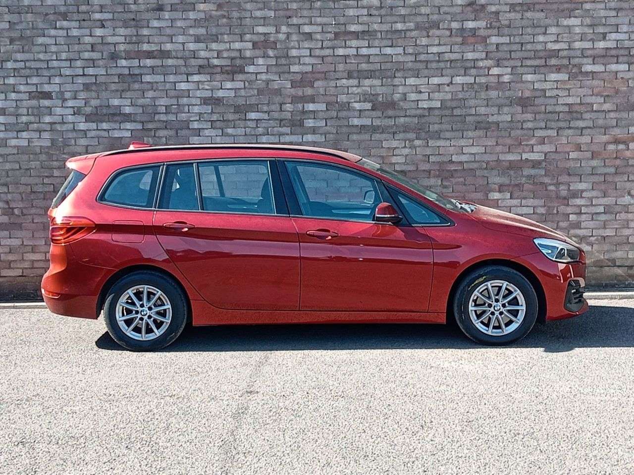 A 2020 BMW 2 SERIES GRAN TOURER 1.5 218i SE MPV 5dr Petrol DCT Euro 6 (s/s) (136 ps) A 2020 BMW 2 SERIES GRAN TOURER 1.5 218i SE MPV 5dr Petrol DCT Euro 6 (s/s) (136 ps)