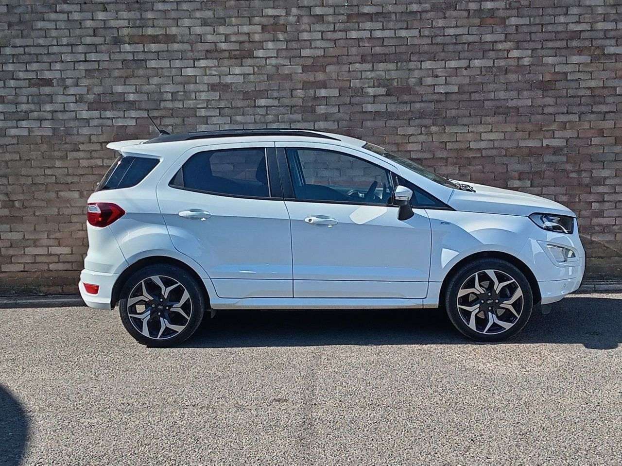 A 2023 FORD ECOSPORT 1.0T EcoBoost GPF ST-Line SUV 5dr Petrol Manual Euro 6 (s/s) (140 ps) A 2023 FORD ECOSPORT 1.0T EcoBoost GPF ST-Line SUV 5dr Petrol Manual Euro 6 (s/s) (140 ps)