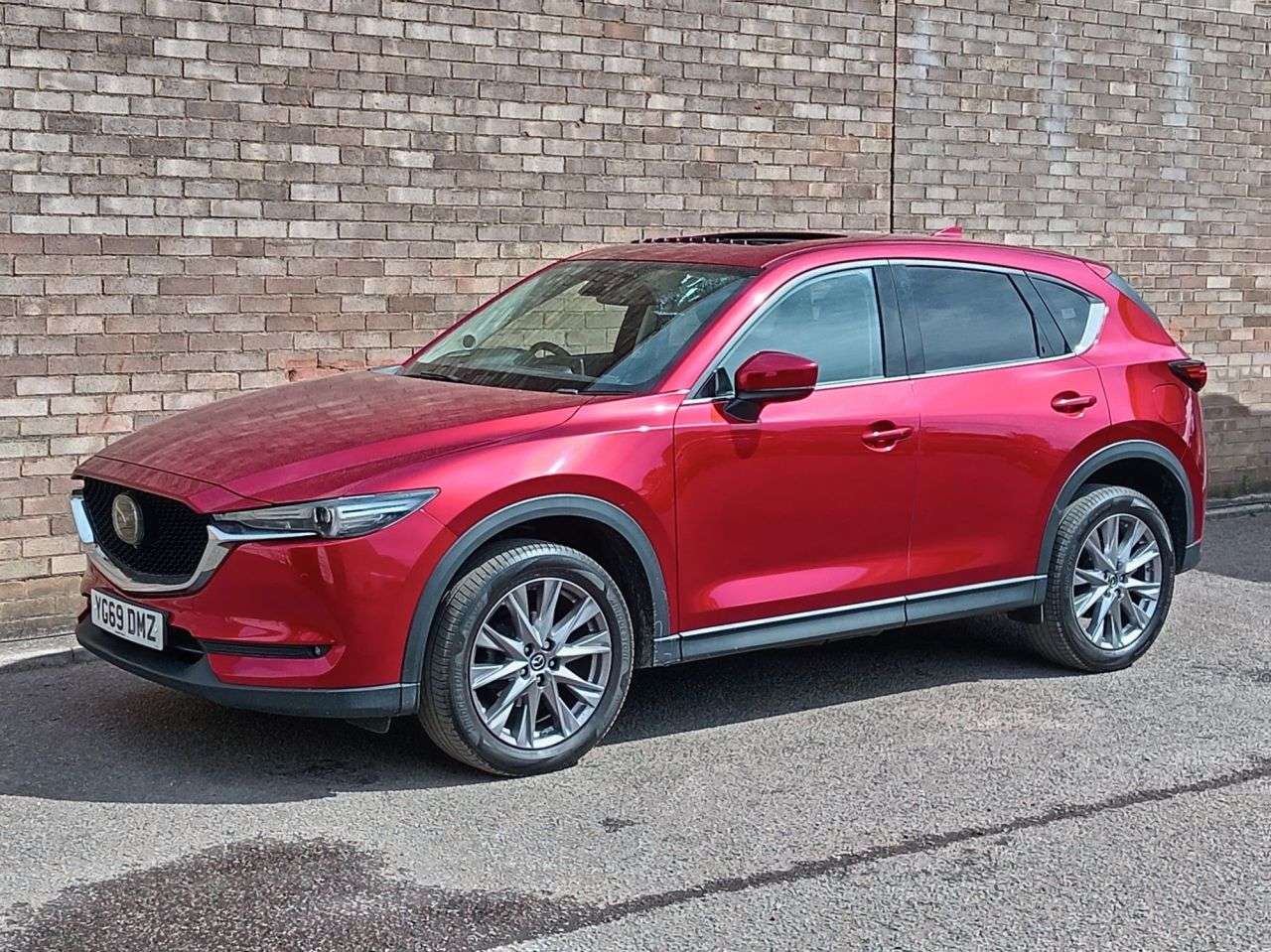 A 2019 MAZDA CX-5 2.0 SKYACTIV-G Sport Nav+ SUV 5dr Petrol Auto Euro 6 (s/s) (165 ps) A 2019 MAZDA CX-5 2.0 SKYACTIV-G Sport Nav+ SUV 5dr Petrol Auto Euro 6 (s/s) (165 ps)
