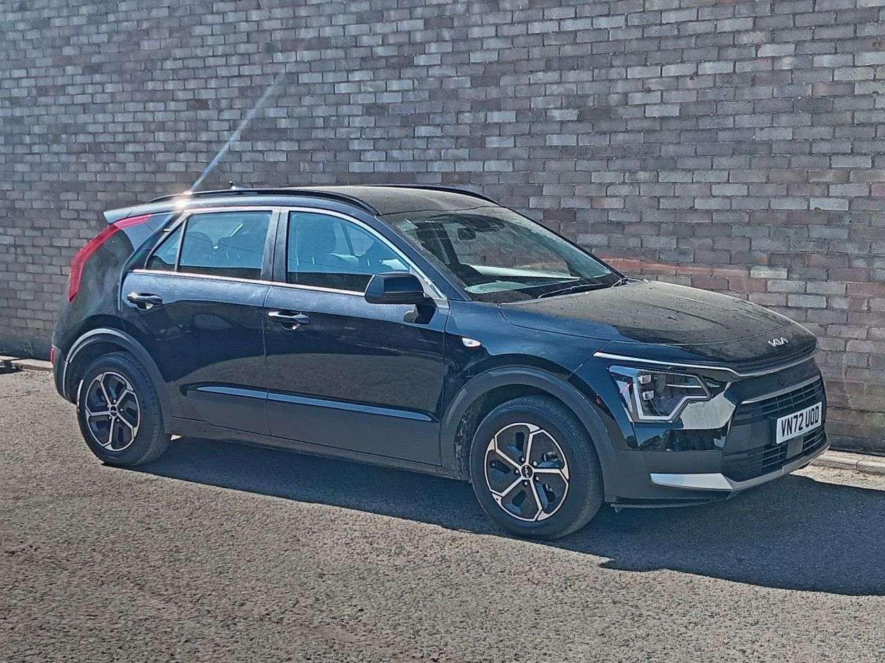 A 2023 KIA NIRO 1.6h GDi 2 SUV 5dr Petrol Hybrid DCT Euro 6 (s/s) (139 bhp) A 2023 KIA NIRO 1.6h GDi 2 SUV 5dr Petrol Hybrid DCT Euro 6 (s/s) (139 bhp)