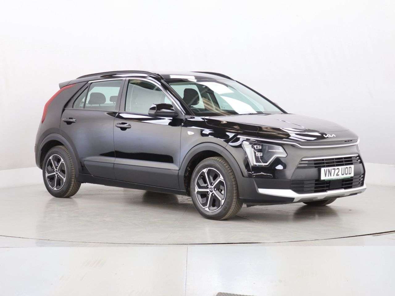 A 2023 KIA NIRO 1.6h GDi 2 SUV 5dr Petrol Hybrid DCT Euro 6 (s/s) (139 bhp) A 2023 KIA NIRO 1.6h GDi 2 SUV 5dr Petrol Hybrid DCT Euro 6 (s/s) (139 bhp)