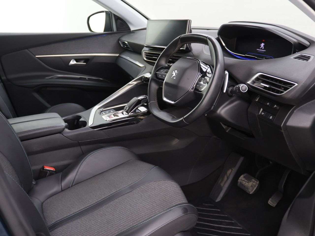 2022 PEUGEOT 3008 2022 PEUGEOT 3008