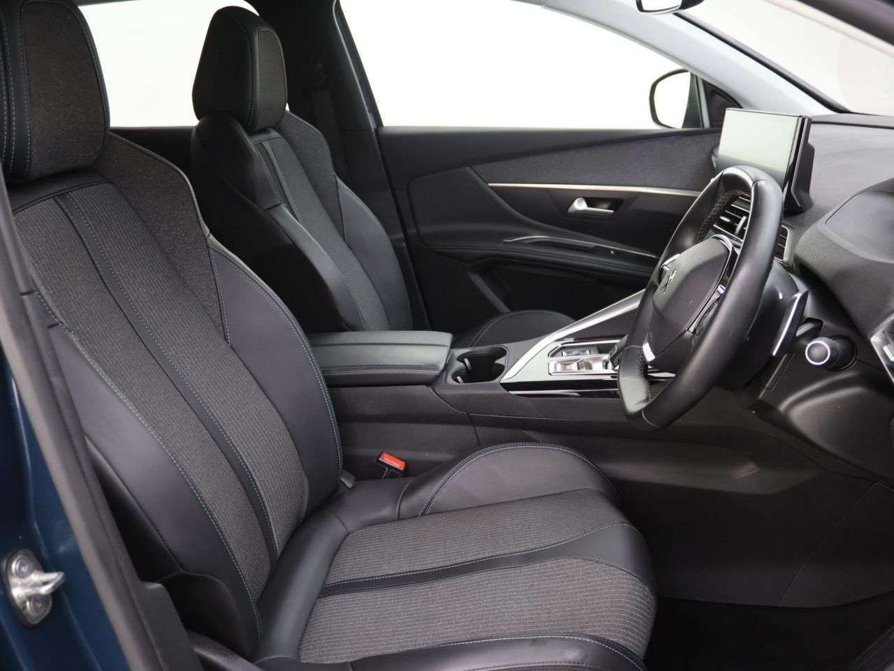 2022 PEUGEOT 3008 2022 PEUGEOT 3008