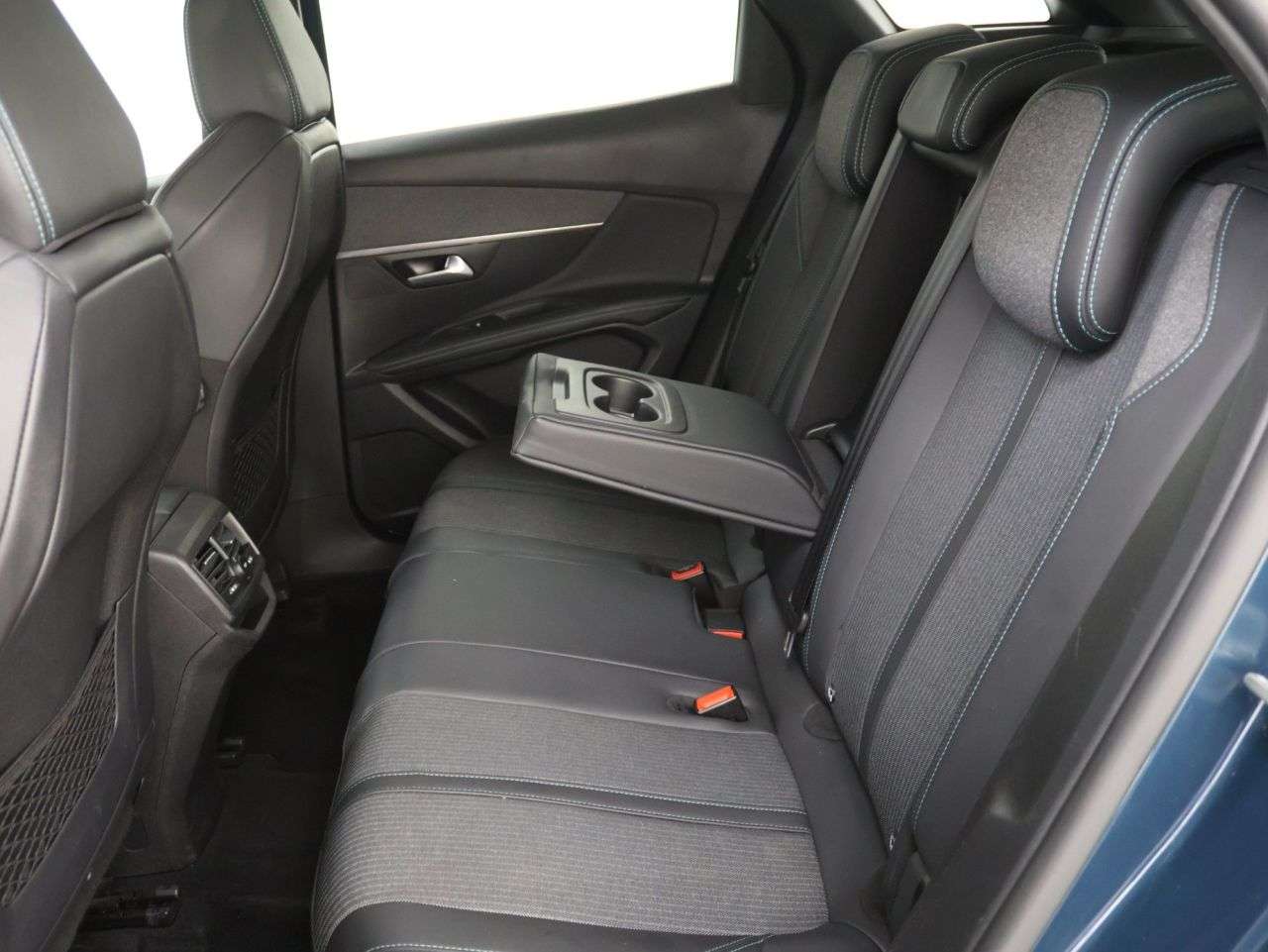 2022 PEUGEOT 3008 2022 PEUGEOT 3008