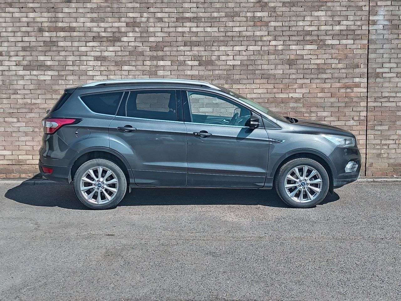 A 2019 FORD KUGA 1.5 TDCi EcoBlue Titanium Edition SUV 5dr Diesel Manual Euro 6 (s/s) (120 p A 2019 FORD KUGA 1.5 TDCi EcoBlue Titanium Edition SUV 5dr Diesel Manual Euro 6 (s/s) (120 p