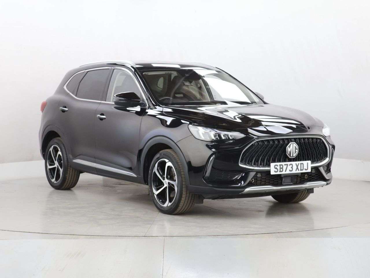 A 2024 MG MG HS 1.5 T-GDI Trophy SUV 5dr Petrol DCT Euro 6 (s/s) (162 ps) A 2024 MG MG HS 1.5 T-GDI Trophy SUV 5dr Petrol DCT Euro 6 (s/s) (162 ps)