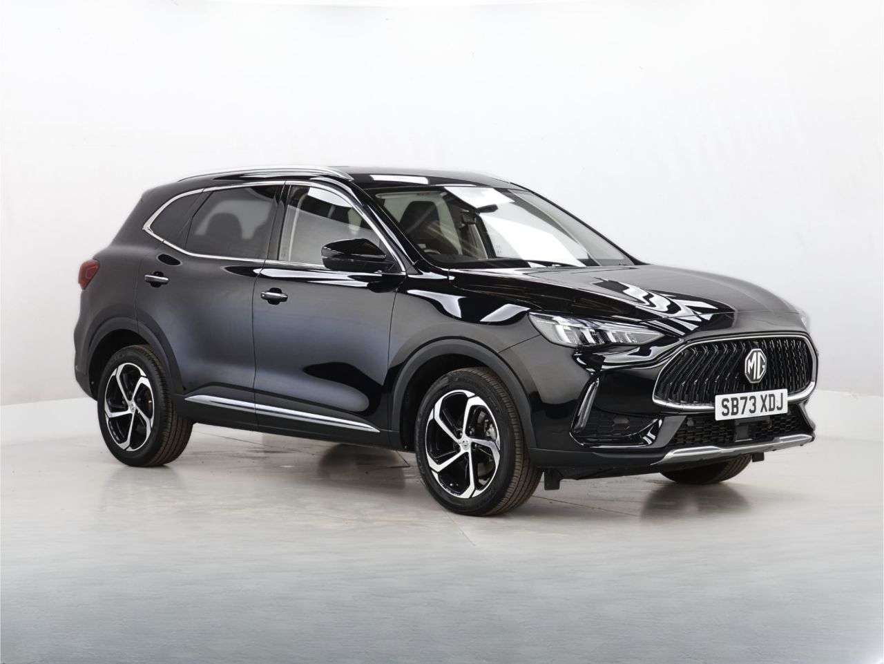 A 2024 MG MG HS 1.5 T-GDI Trophy SUV 5dr Petrol DCT Euro 6 (s/s) (162 ps) A 2024 MG MG HS 1.5 T-GDI Trophy SUV 5dr Petrol DCT Euro 6 (s/s) (162 ps)